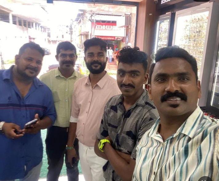 TIME WORLD Watch & Perfumes